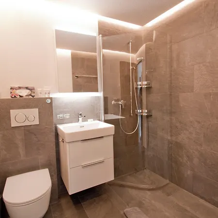 Apartment Haus Bodmen C, Anemone Zermatt