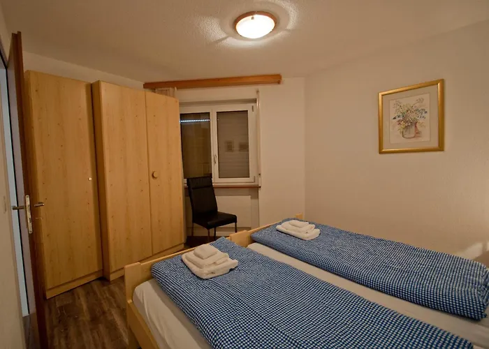 Haus Bodmen C, Anemone *